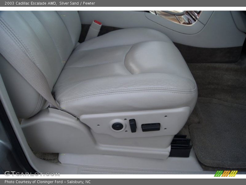 Silver Sand / Pewter 2003 Cadillac Escalade AWD