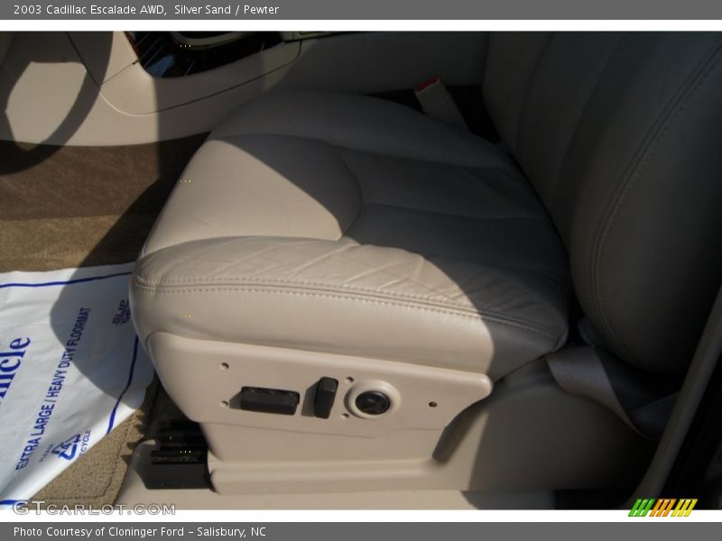 Silver Sand / Pewter 2003 Cadillac Escalade AWD
