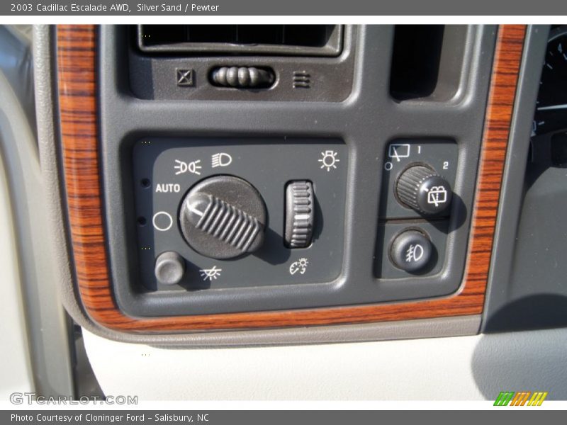 Silver Sand / Pewter 2003 Cadillac Escalade AWD