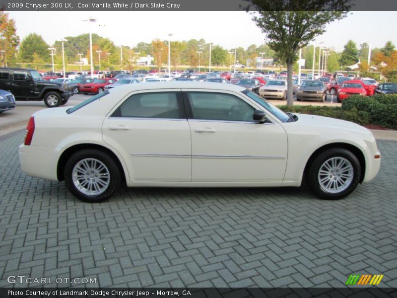 Cool Vanilla White / Dark Slate Gray 2009 Chrysler 300 LX