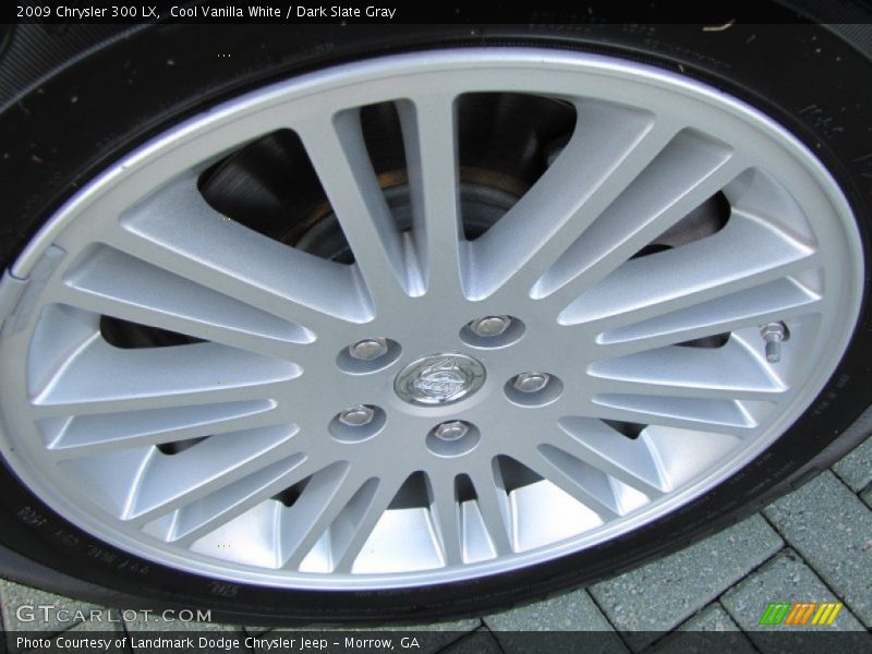 Cool Vanilla White / Dark Slate Gray 2009 Chrysler 300 LX