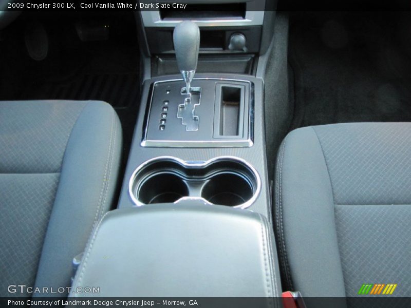 Cool Vanilla White / Dark Slate Gray 2009 Chrysler 300 LX