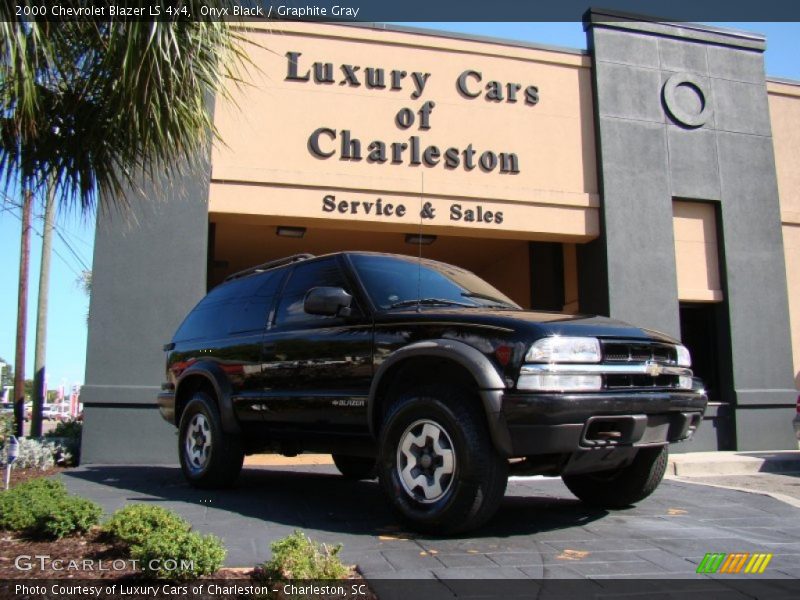 Onyx Black / Graphite Gray 2000 Chevrolet Blazer LS 4x4