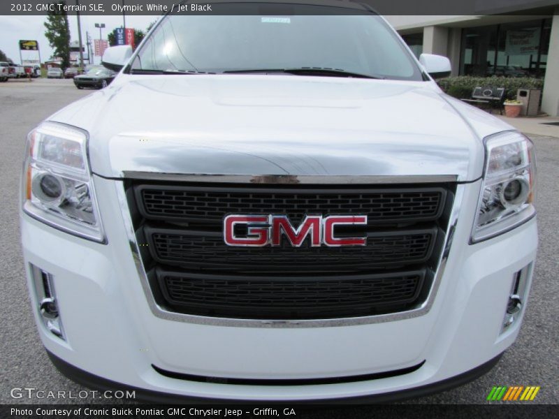 Olympic White / Jet Black 2012 GMC Terrain SLE