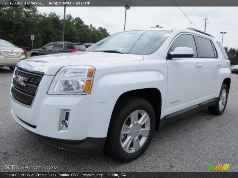 Front 3/4 View of 2012 Terrain SLE