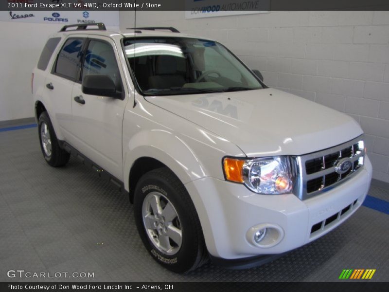 Oxford White / Stone 2011 Ford Escape XLT V6 4WD