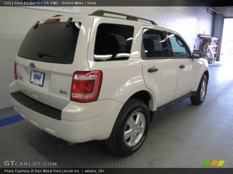 Oxford White / Stone 2011 Ford Escape XLT V6 4WD