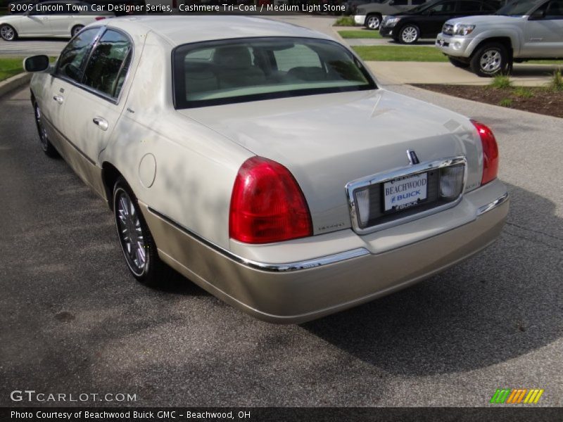 Cashmere Tri-Coat / Medium Light Stone 2006 Lincoln Town Car Designer Series