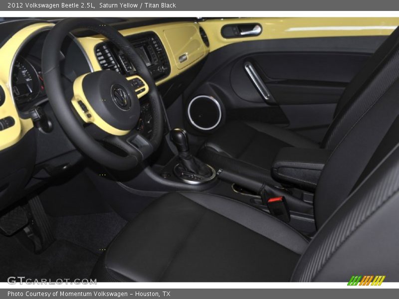  2012 Beetle 2.5L Titan Black Interior