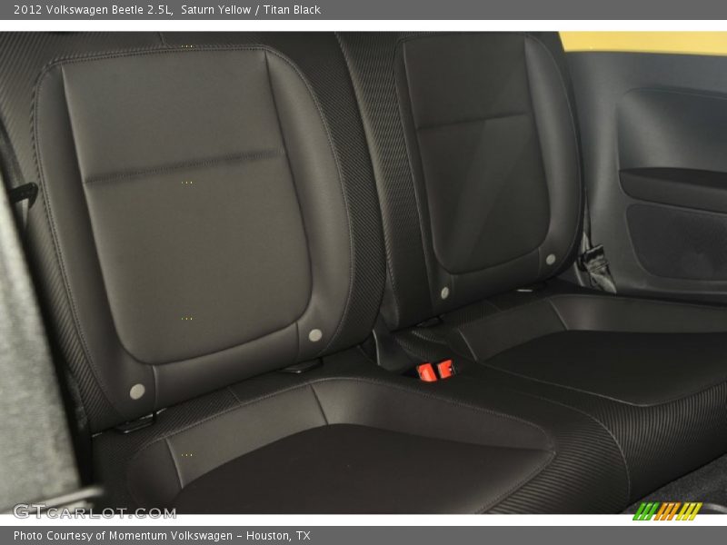  2012 Beetle 2.5L Titan Black Interior