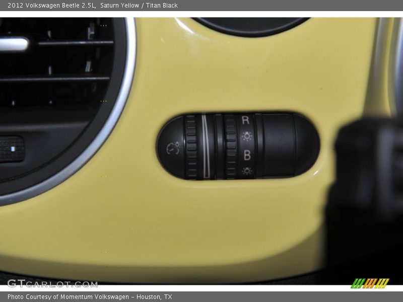 Saturn Yellow / Titan Black 2012 Volkswagen Beetle 2.5L
