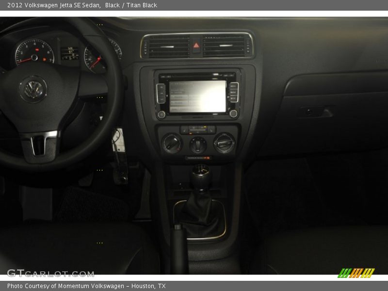 Black / Titan Black 2012 Volkswagen Jetta SE Sedan