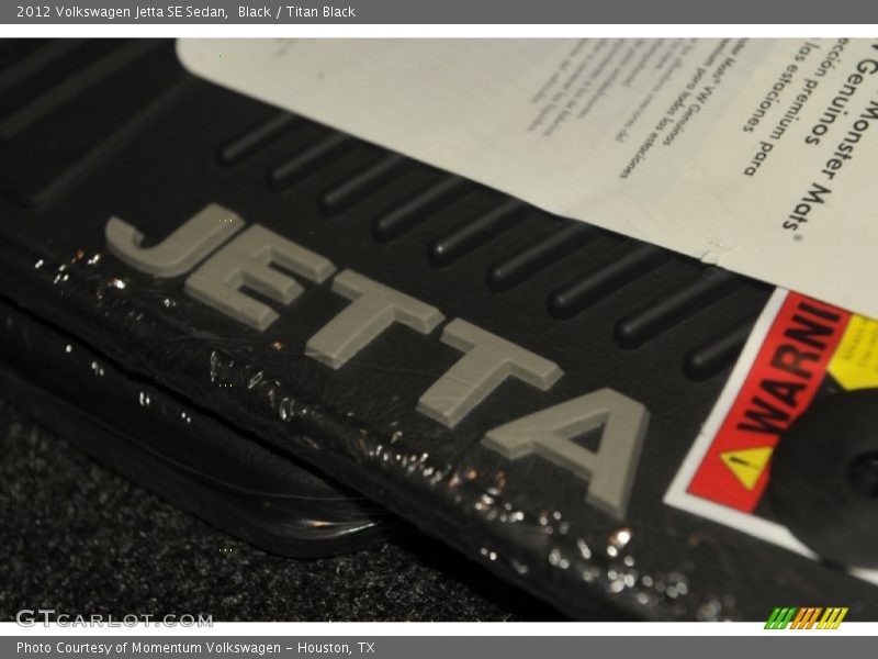 Black / Titan Black 2012 Volkswagen Jetta SE Sedan