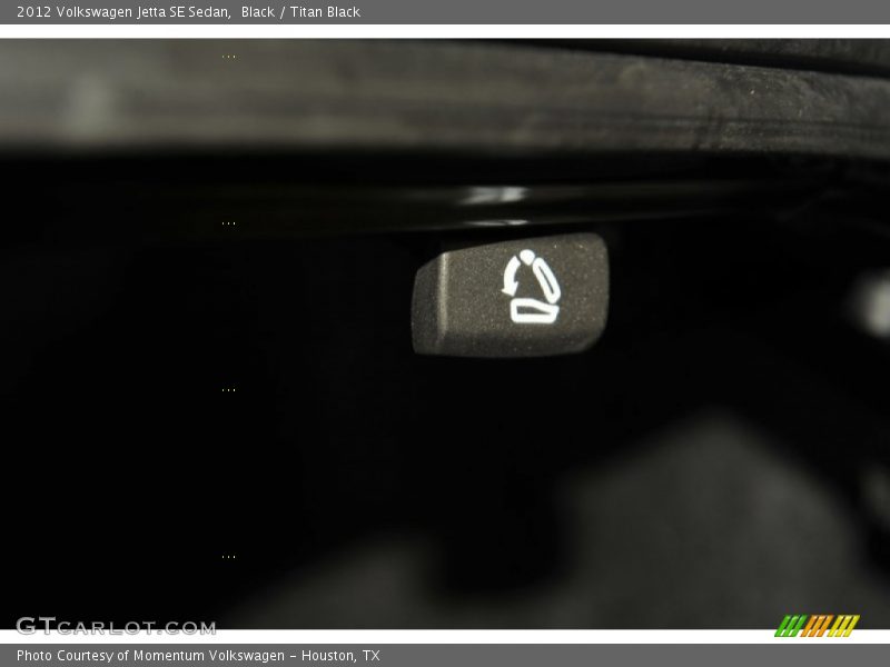 Black / Titan Black 2012 Volkswagen Jetta SE Sedan