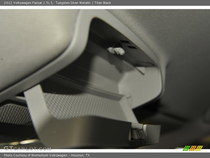 Tungsten Silver Metallic / Titan Black 2012 Volkswagen Passat 2.5L S