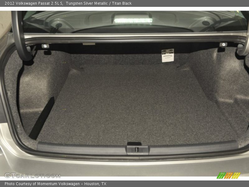 Tungsten Silver Metallic / Titan Black 2012 Volkswagen Passat 2.5L S