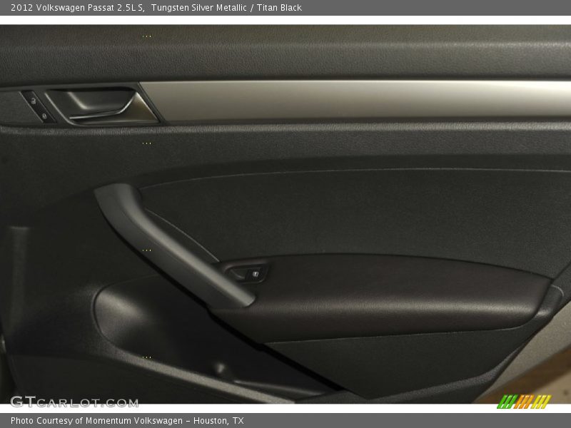 Tungsten Silver Metallic / Titan Black 2012 Volkswagen Passat 2.5L S