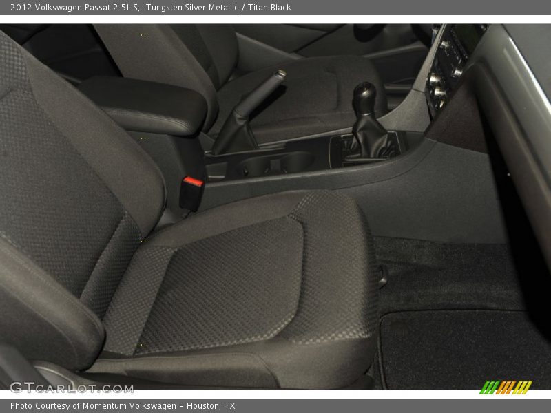 Tungsten Silver Metallic / Titan Black 2012 Volkswagen Passat 2.5L S