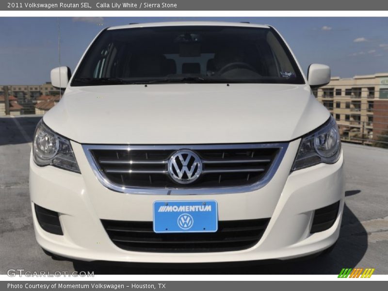 Calla Lily White / Sierra Stone 2011 Volkswagen Routan SEL