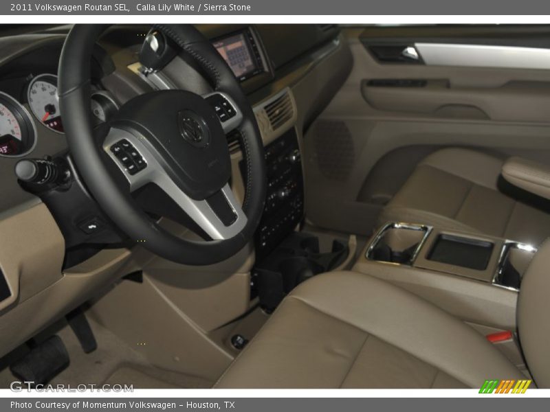 Calla Lily White / Sierra Stone 2011 Volkswagen Routan SEL