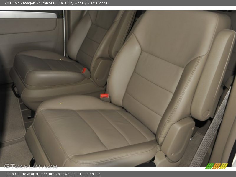 Calla Lily White / Sierra Stone 2011 Volkswagen Routan SEL