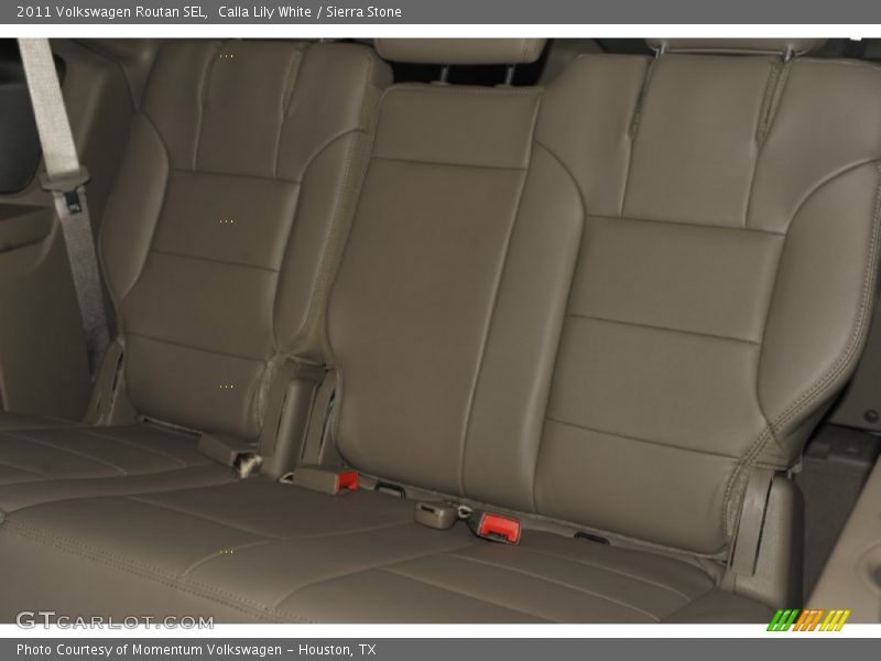 Calla Lily White / Sierra Stone 2011 Volkswagen Routan SEL