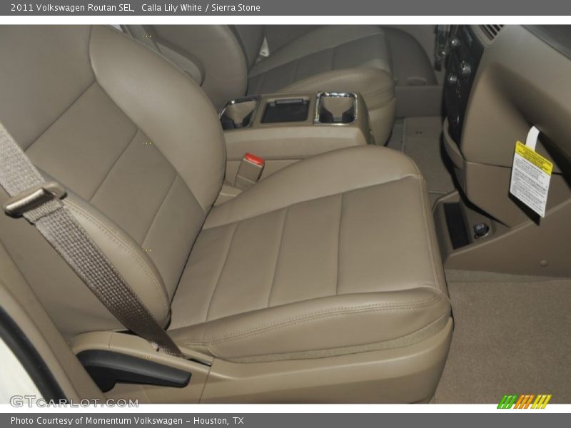 Calla Lily White / Sierra Stone 2011 Volkswagen Routan SEL
