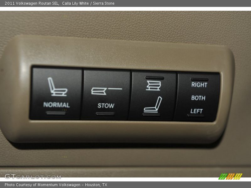 Calla Lily White / Sierra Stone 2011 Volkswagen Routan SEL