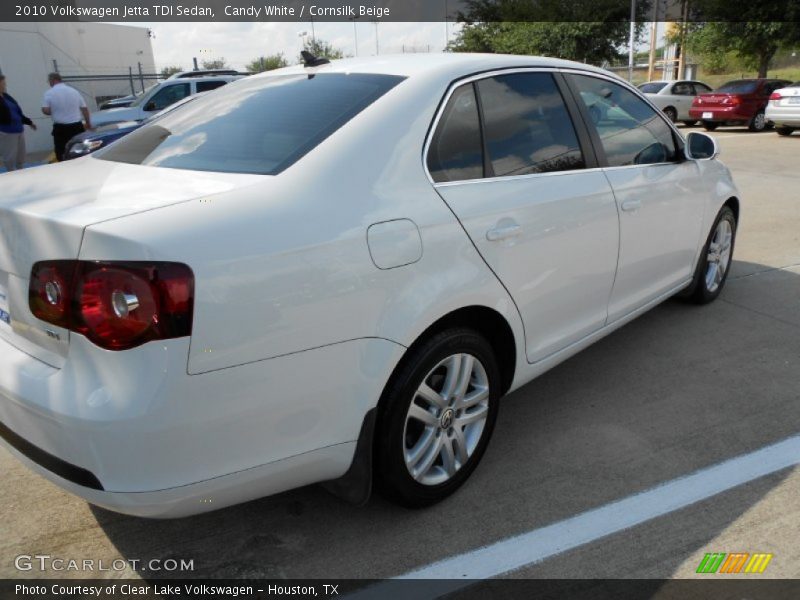 Candy White / Cornsilk Beige 2010 Volkswagen Jetta TDI Sedan