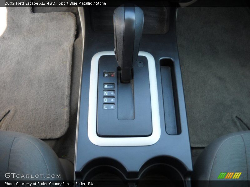  2009 Escape XLS 4WD 6 Speed Automatic Shifter