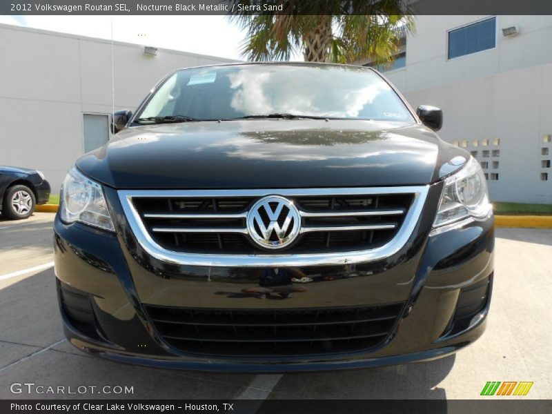 Nocturne Black Metallic / Sierra Sand 2012 Volkswagen Routan SEL