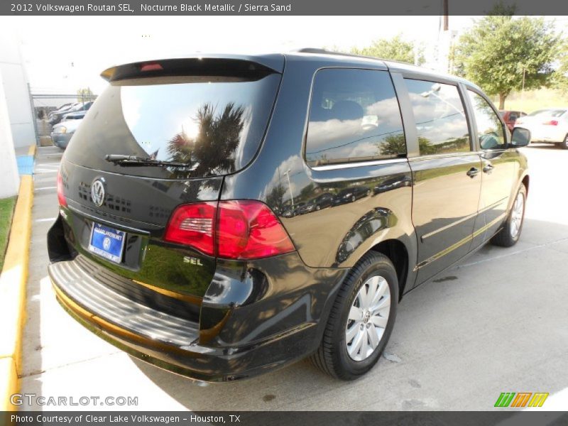 Nocturne Black Metallic / Sierra Sand 2012 Volkswagen Routan SEL