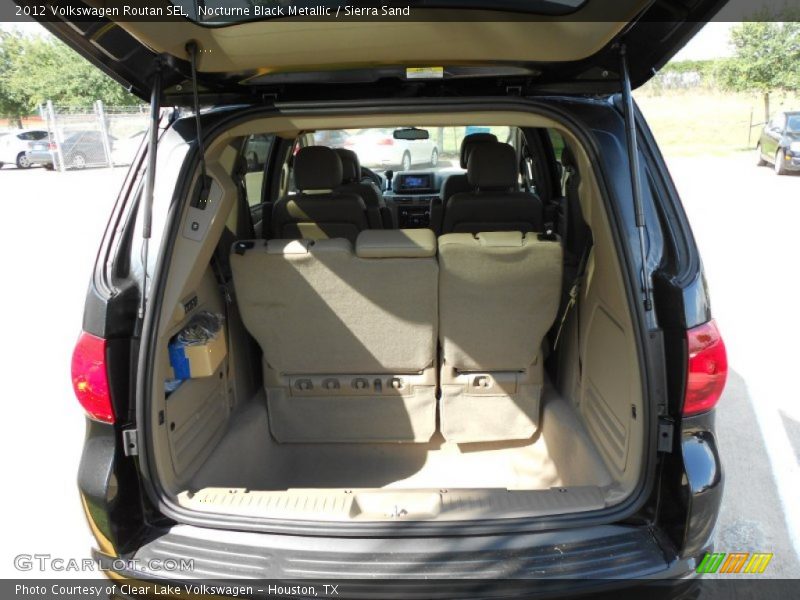 Nocturne Black Metallic / Sierra Sand 2012 Volkswagen Routan SEL