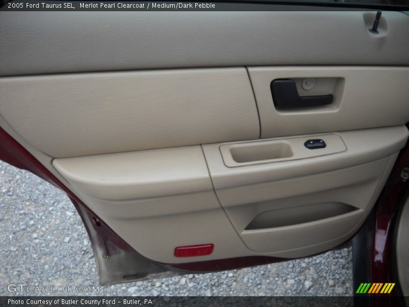 Merlot Pearl Clearcoat / Medium/Dark Pebble 2005 Ford Taurus SEL