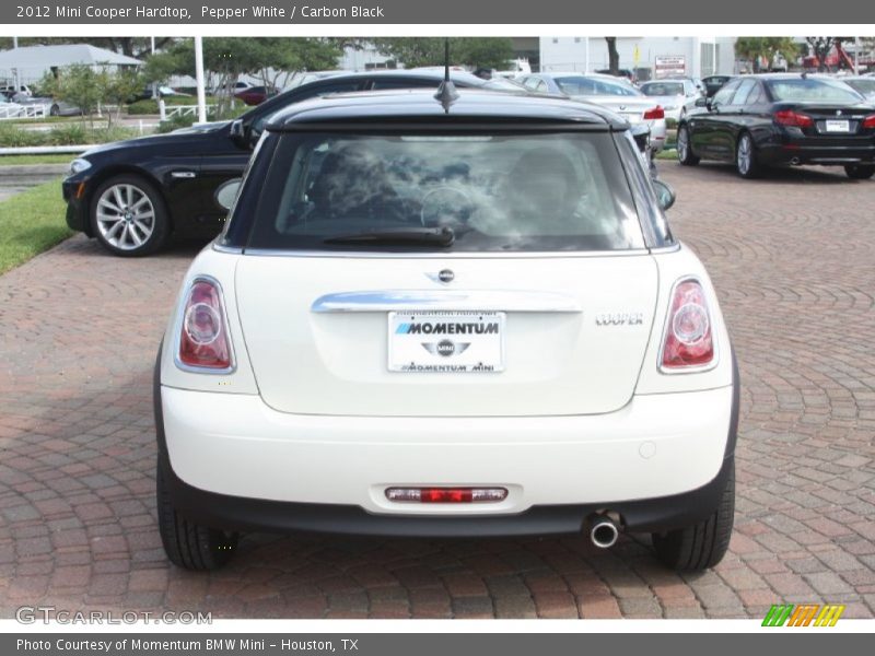 Pepper White / Carbon Black 2012 Mini Cooper Hardtop