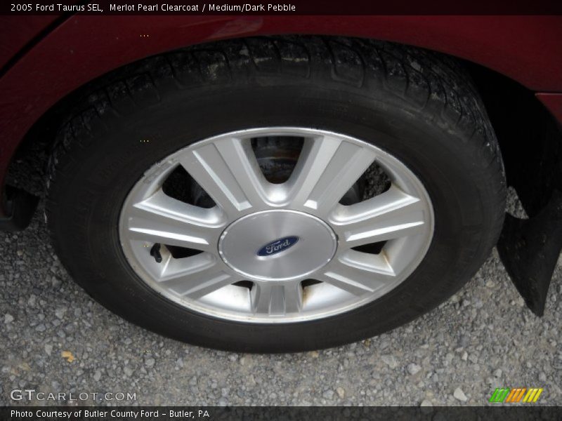 Merlot Pearl Clearcoat / Medium/Dark Pebble 2005 Ford Taurus SEL