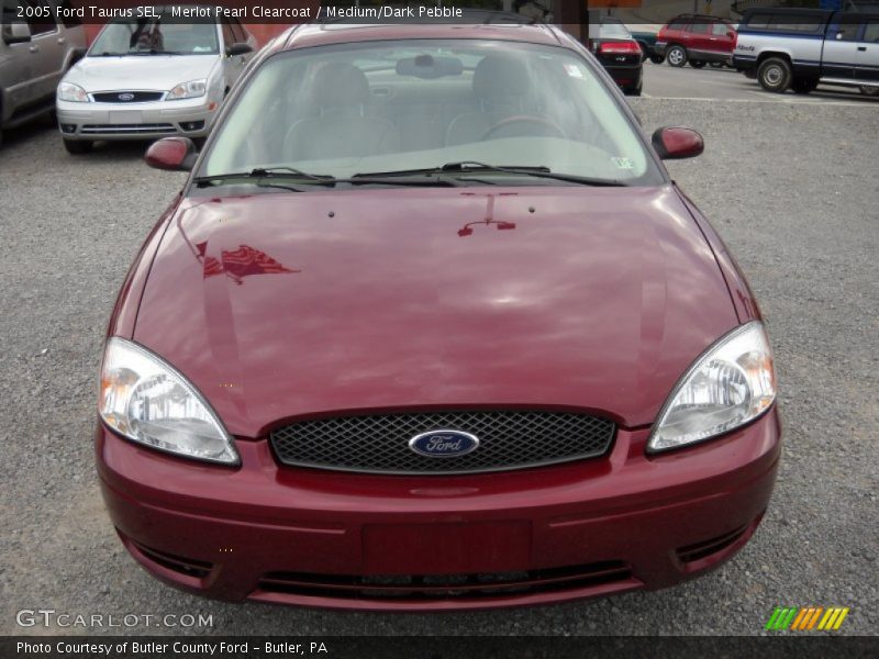 Merlot Pearl Clearcoat / Medium/Dark Pebble 2005 Ford Taurus SEL