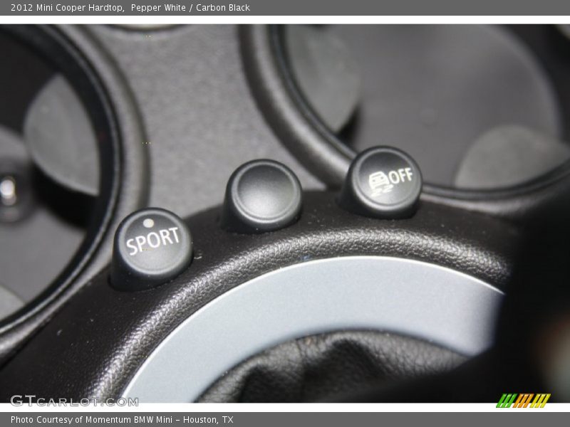 Pepper White / Carbon Black 2012 Mini Cooper Hardtop