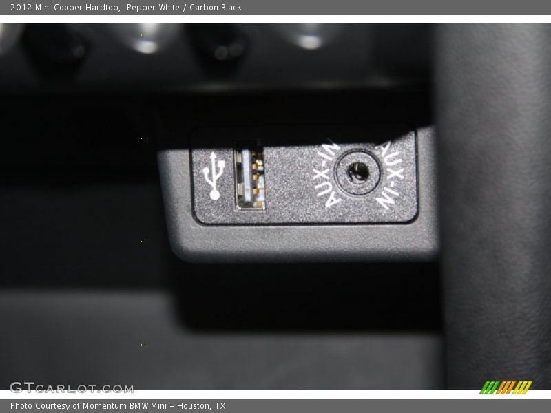 Pepper White / Carbon Black 2012 Mini Cooper Hardtop