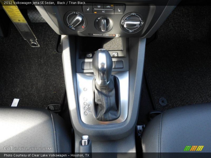 Black / Titan Black 2012 Volkswagen Jetta SE Sedan