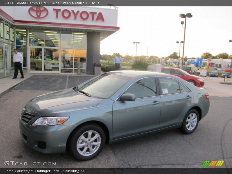 Aloe Green Metallic / Bisque 2011 Toyota Camry LE V6