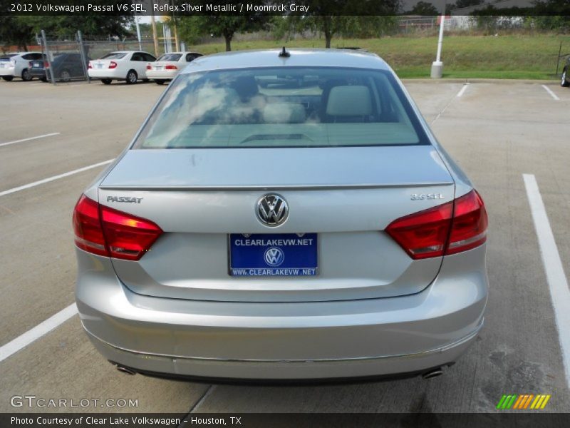 Reflex Silver Metallic / Moonrock Gray 2012 Volkswagen Passat V6 SEL