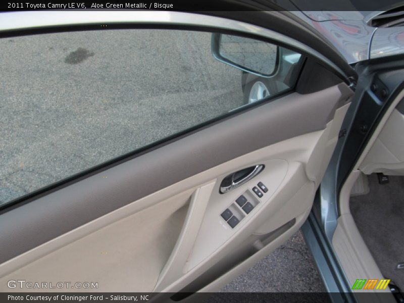 Aloe Green Metallic / Bisque 2011 Toyota Camry LE V6