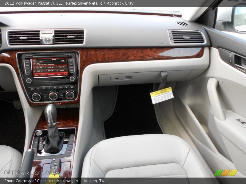 Dashboard of 2012 Passat V6 SEL