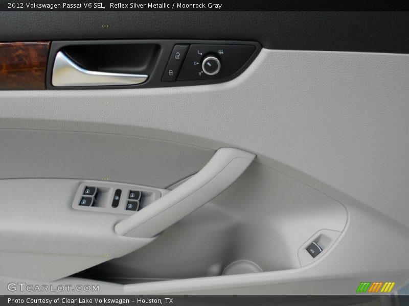 Door Panel of 2012 Passat V6 SEL