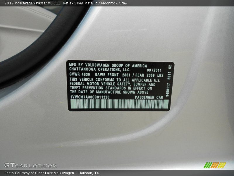 Reflex Silver Metallic / Moonrock Gray 2012 Volkswagen Passat V6 SEL