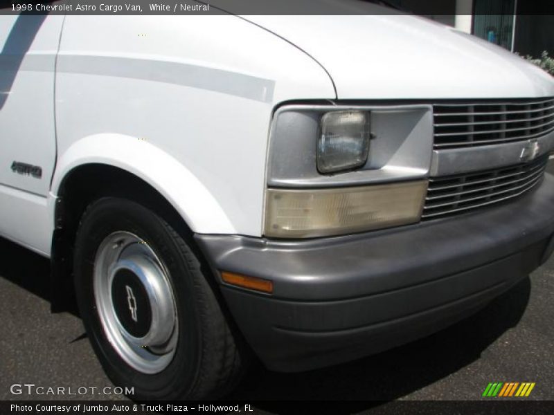 White / Neutral 1998 Chevrolet Astro Cargo Van