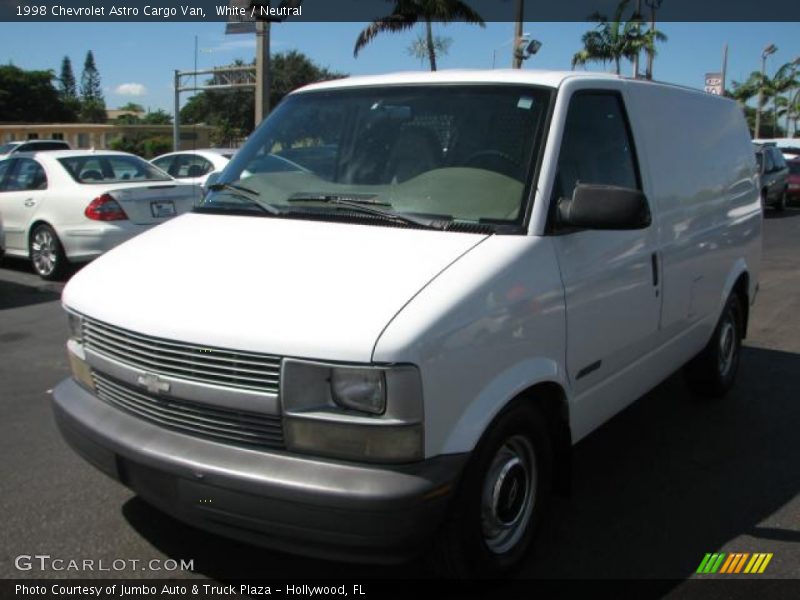 Front 3/4 View of 1998 Astro Cargo Van