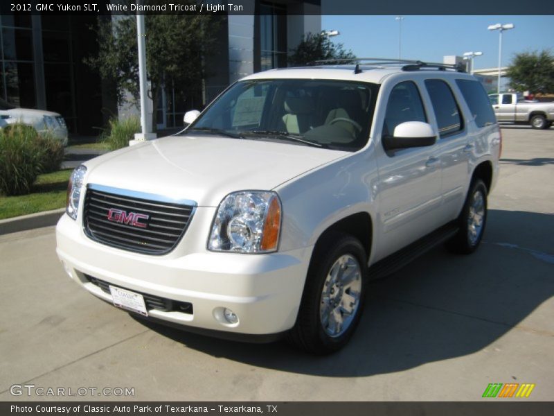 White Diamond Tricoat / Light Tan 2012 GMC Yukon SLT