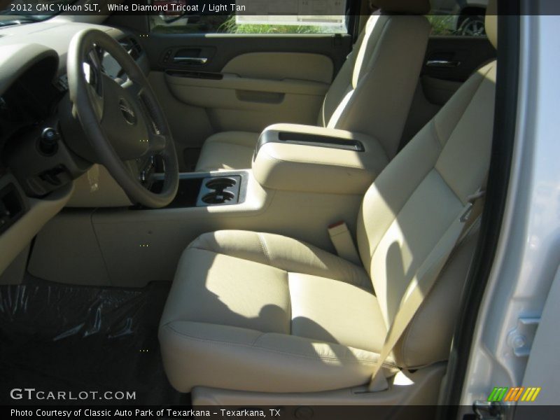 White Diamond Tricoat / Light Tan 2012 GMC Yukon SLT